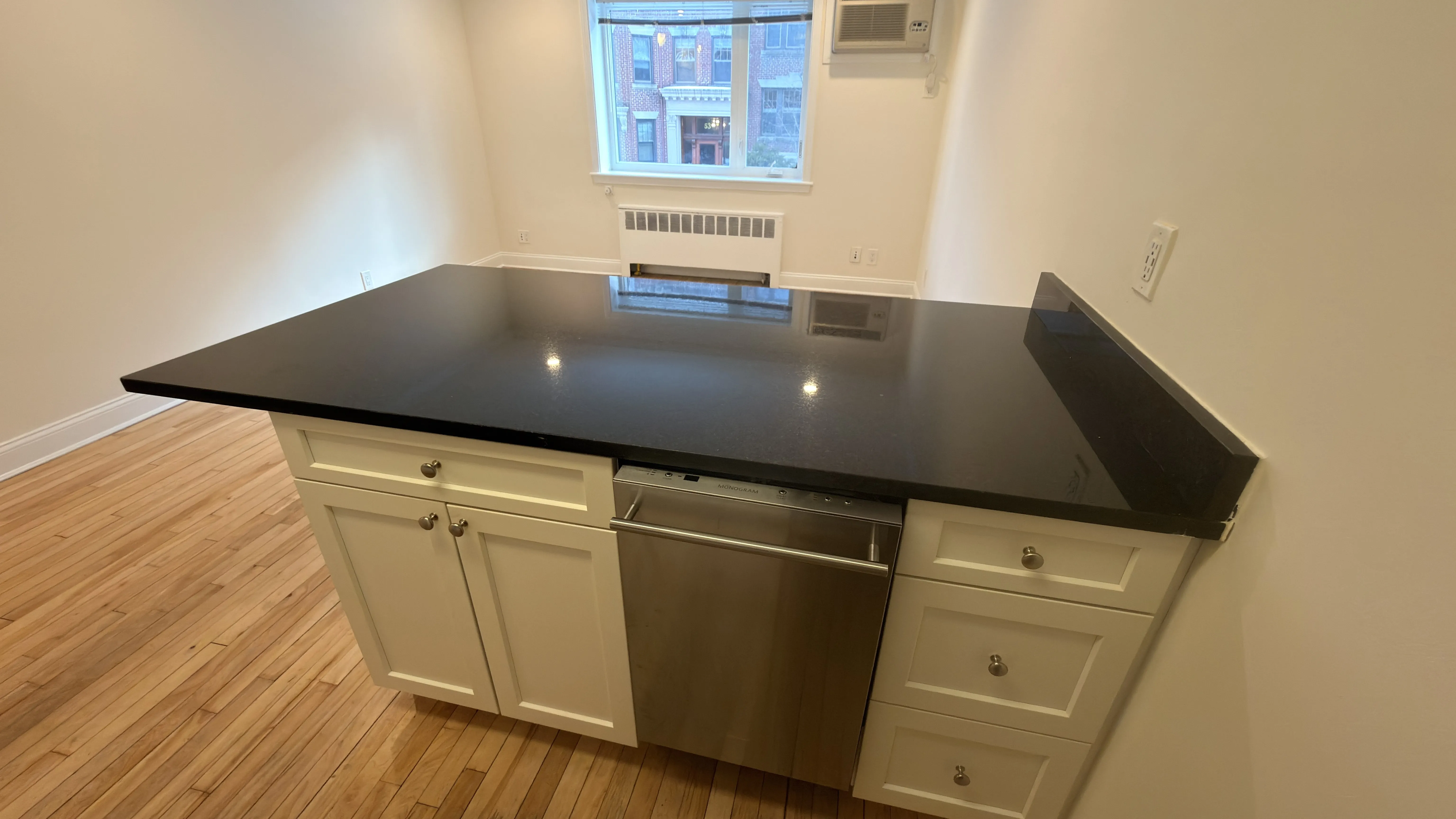 1 bed, 1 bath apartment for rent at 54 Alton Pl Unit 1D, Coolidge Corner — photo 7 of 18
