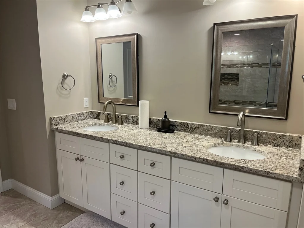4 bed, 4+ bath apartment for rent at 54 Ashcroft Rd Unit 54, Sharon — photo 17 of 22