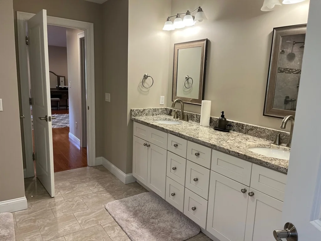 4 bed, 4+ bath apartment for rent at 54 Ashcroft Rd Unit 54, Sharon — photo 15 of 22