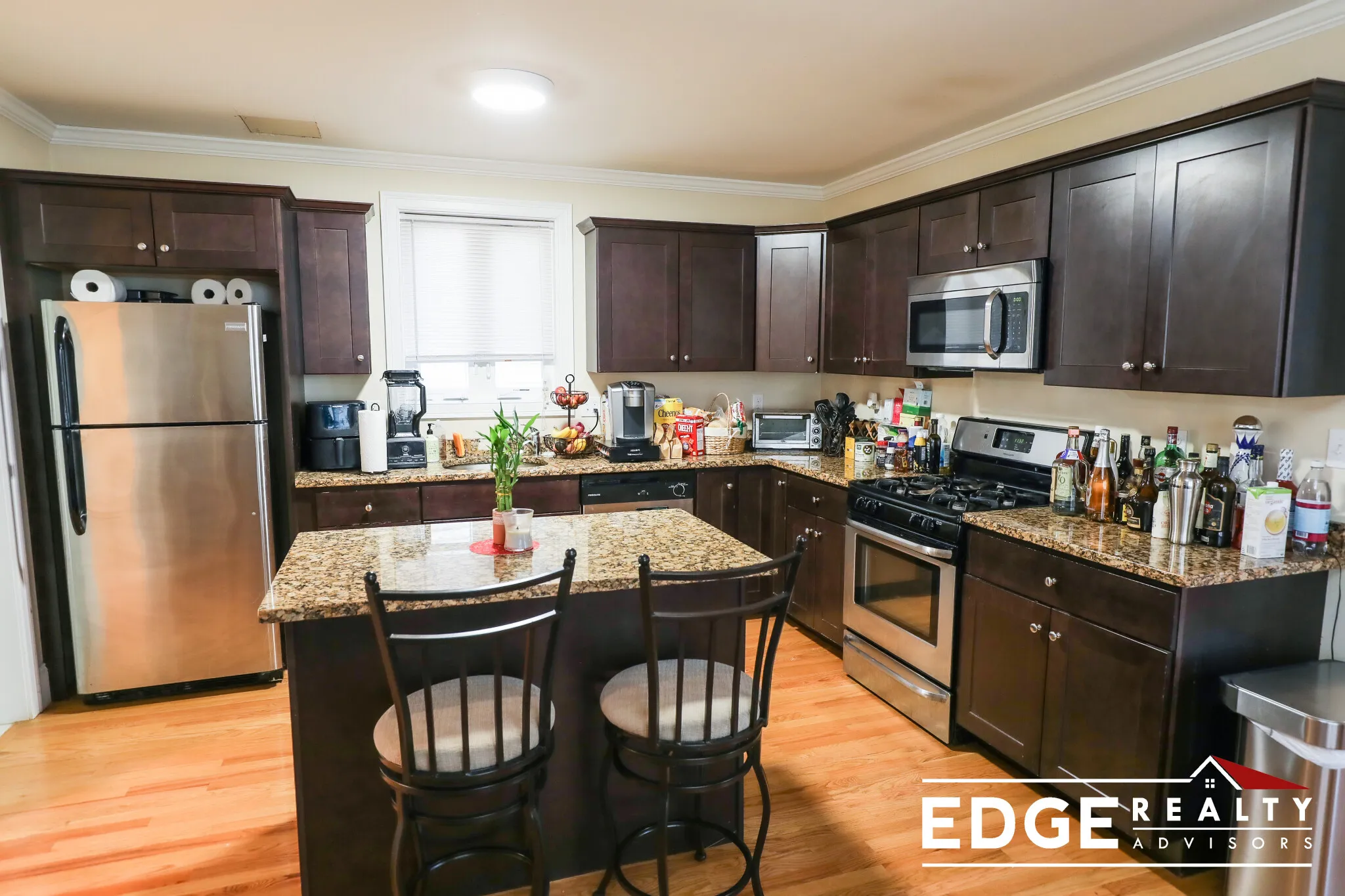 4 bed, 2 bath apartment for rent at 54 Atkins St Unit 1, Oak Square