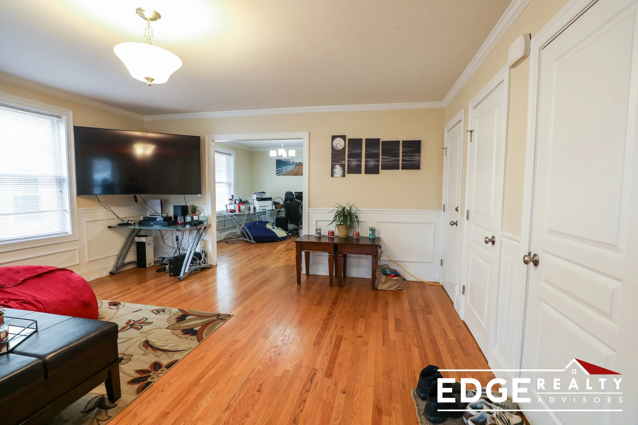 4 bed, 2 bath apartment for rent at 54 Atkins St Unit 1, Oak Square — photo 2 of 10