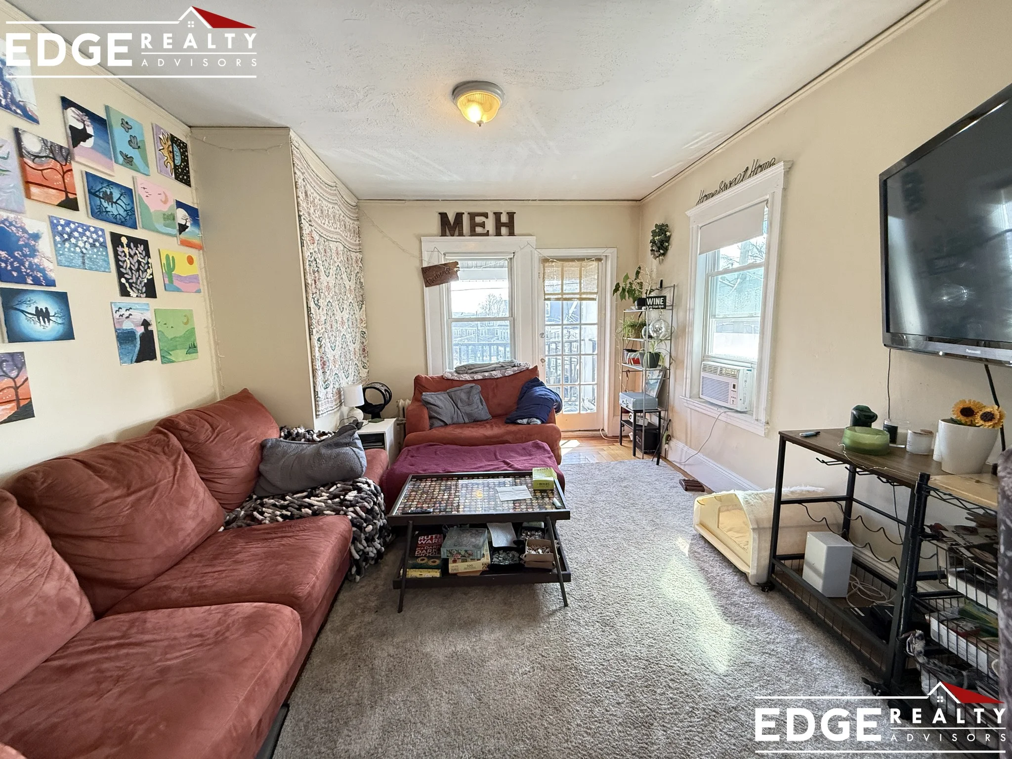 3 bed, 1 bath apartment for rent at 54 Atkins St Unit 2, Oak Square — photo 3 of 9