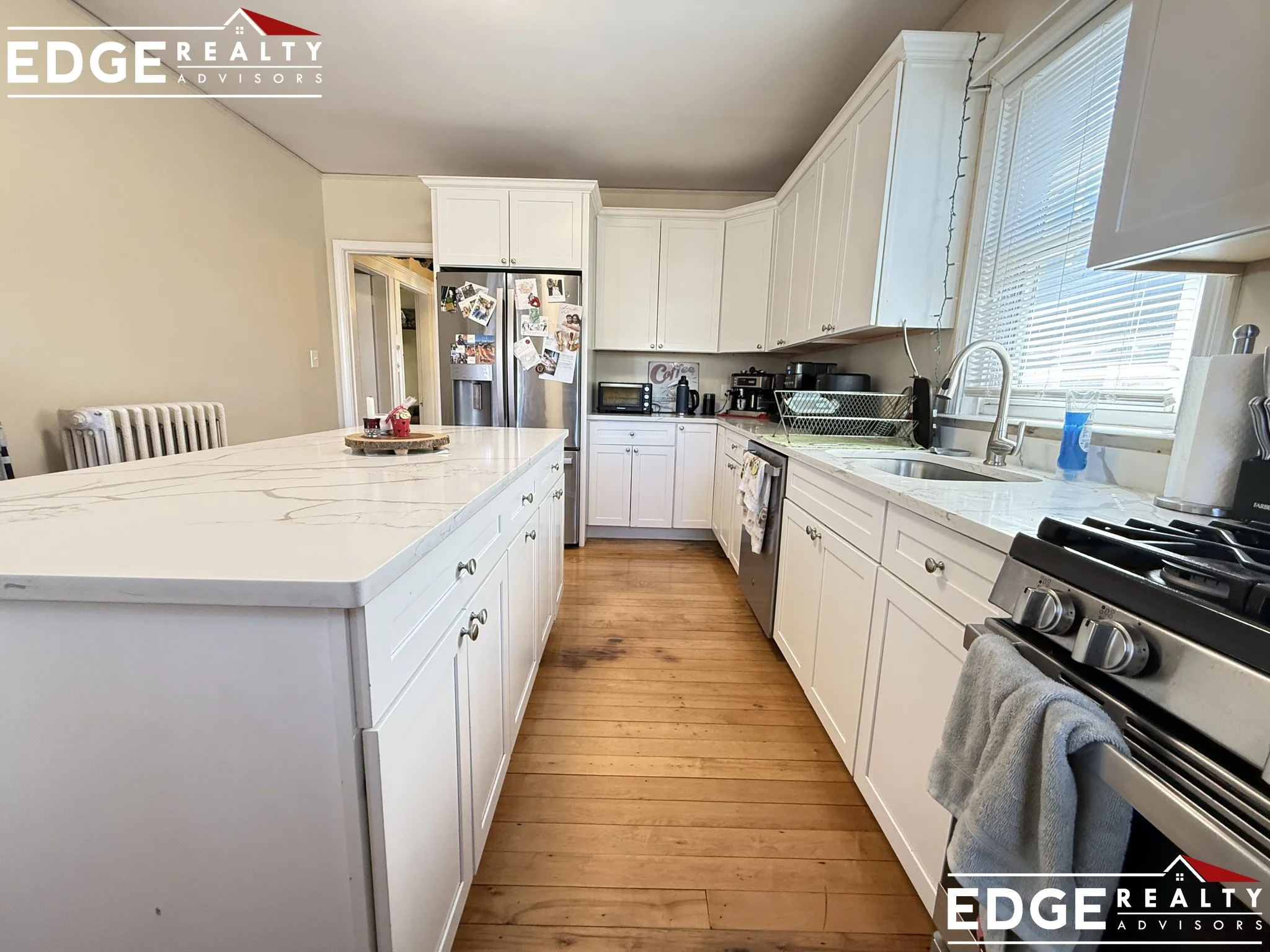 3 bed, 1 bath apartment for rent at 54 Atkins St Unit 2, Oak Square