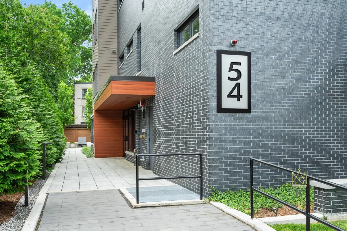 Studio bed, 1 bath apartment for rent at 54 Auburn St Unit 100, Coolidge Corner — photo 9 of 13