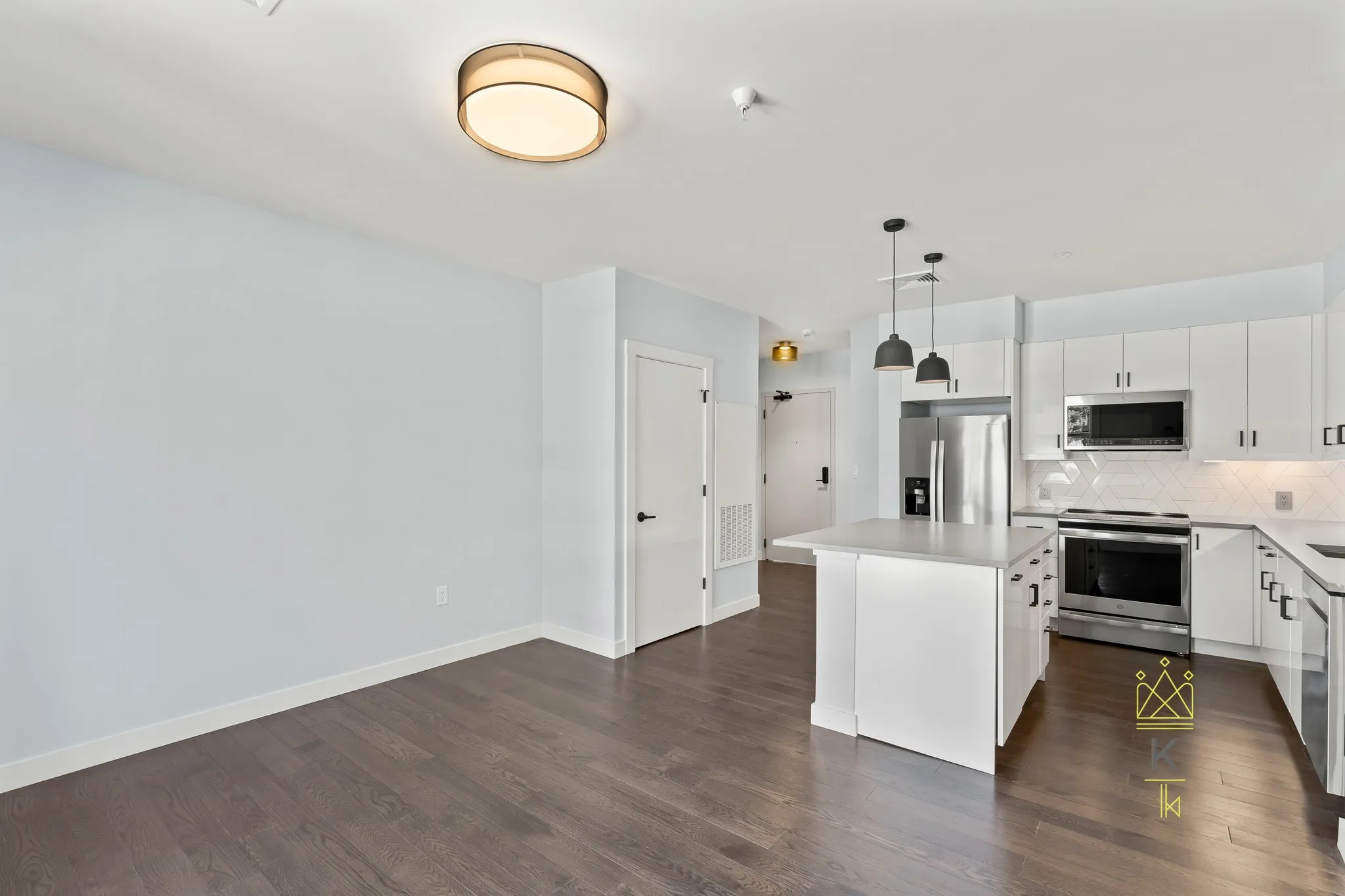 Studio bed, 1 bath apartment for rent at 54 Auburn St Unit 100A, Coolidge Corner — photo 3 of 13