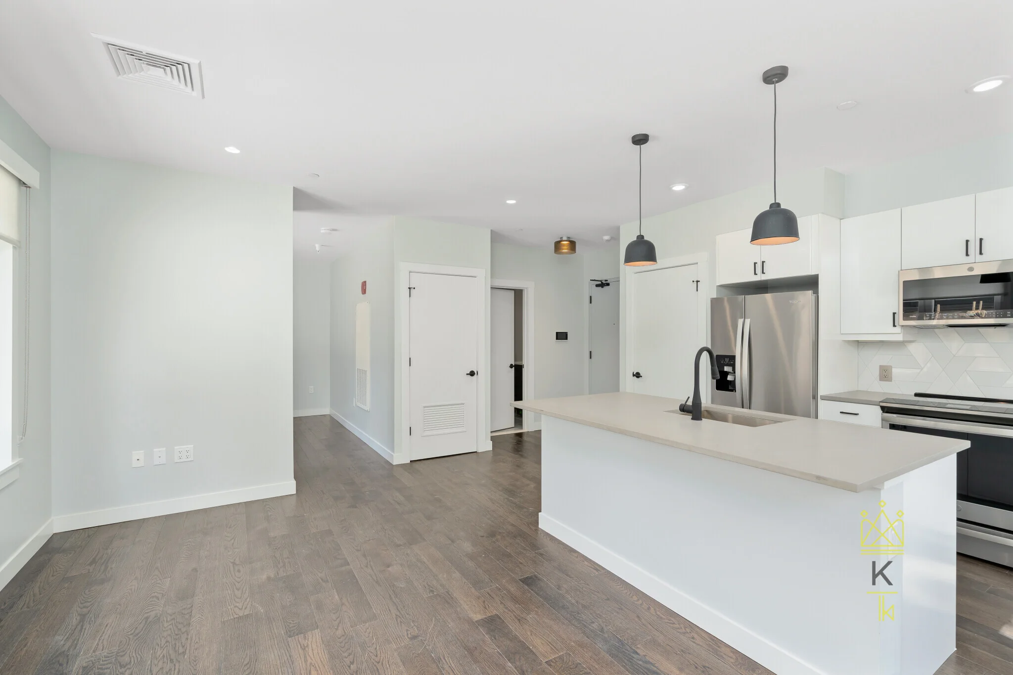 1 bed, 1 bath apartment for rent at 54 Auburn St Unit 102, Coolidge Corner — photo 5 of 21