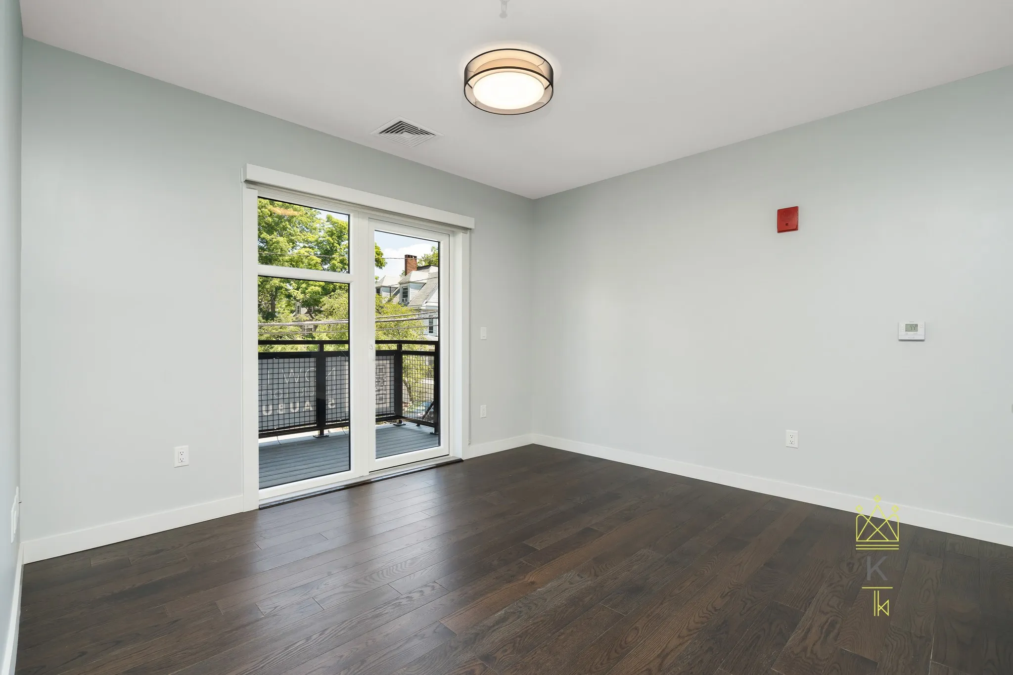 1.5 bed, 2 bath apartment for rent at 54 Auburn St Unit 200, Coolidge Corner — photo 3 of 15
