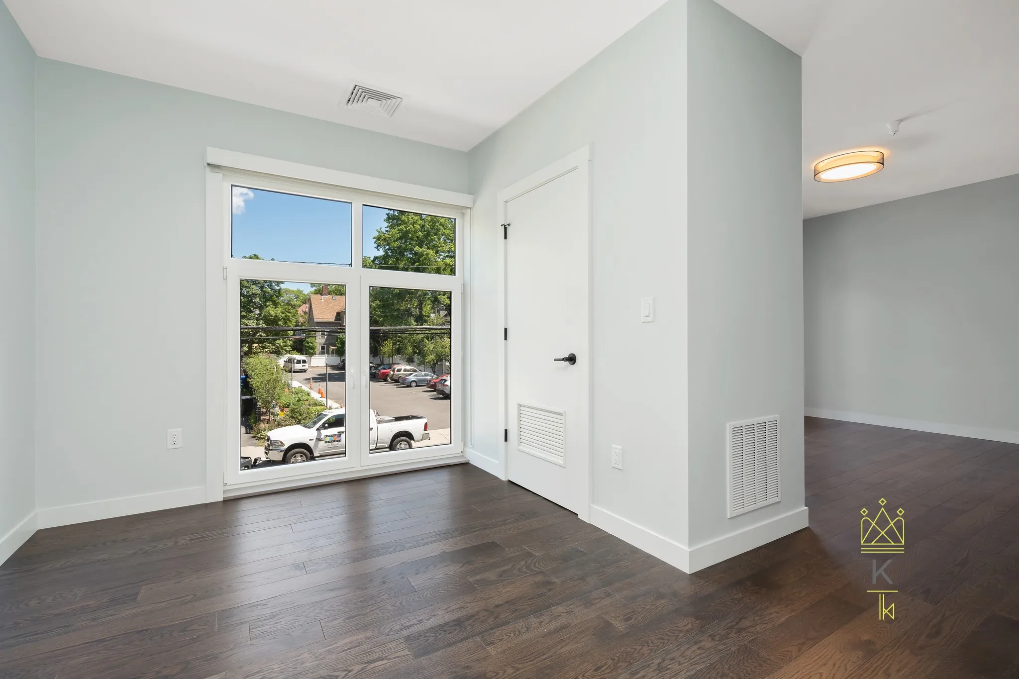 1.5 bed, 2 bath apartment for rent at 54 Auburn St Unit 200, Coolidge Corner — photo 4 of 15
