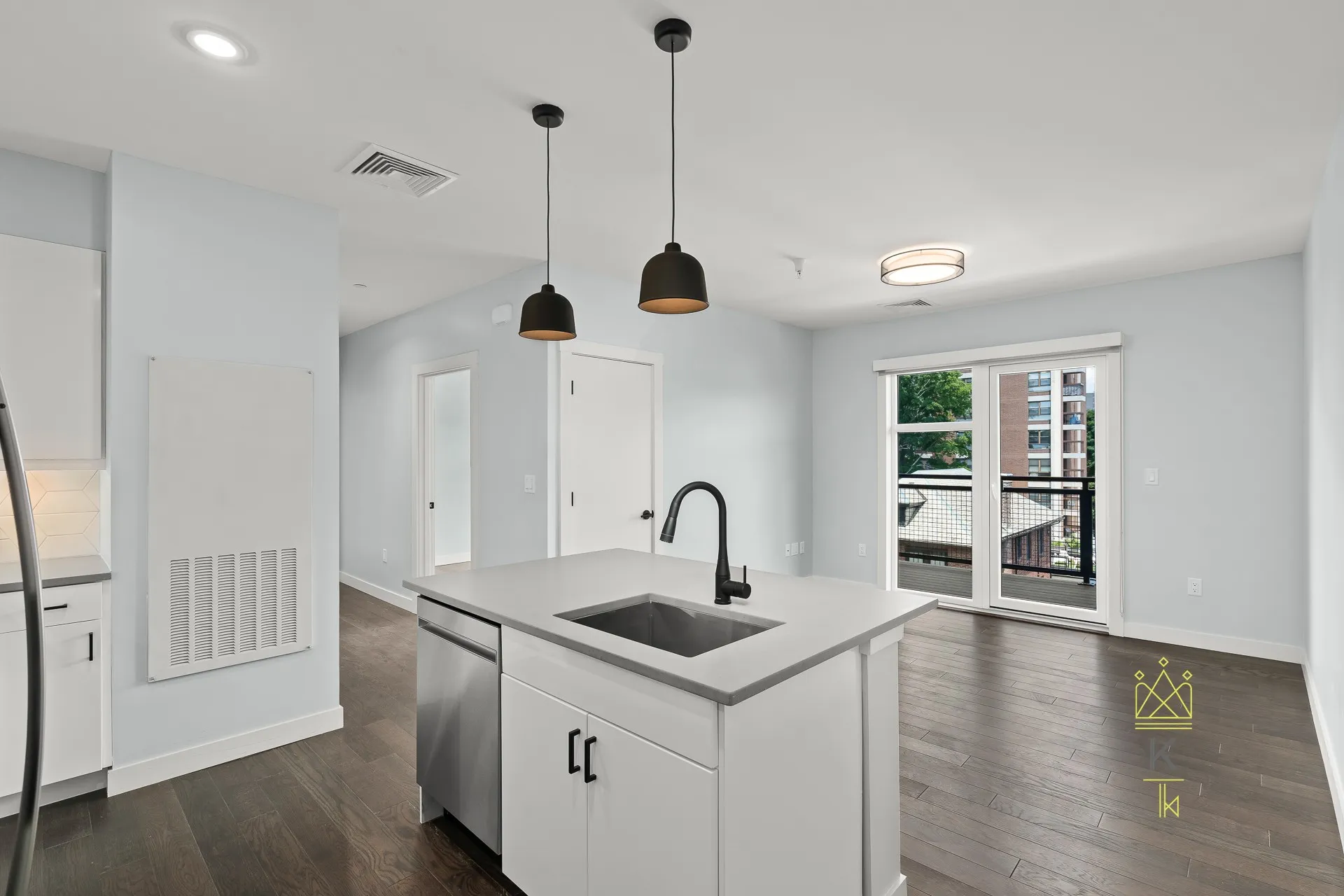 2 bed, 2 bath apartment for rent at 54 Auburn St Unit 400, Coolidge Corner — photo 1 of 16
