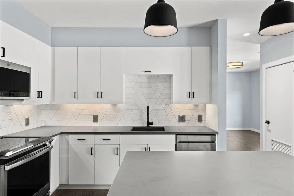 Studio bed, 1 bath apartment for rent at 54 Auburn Unit 100, Coolidge Corner — photo 1 of 12