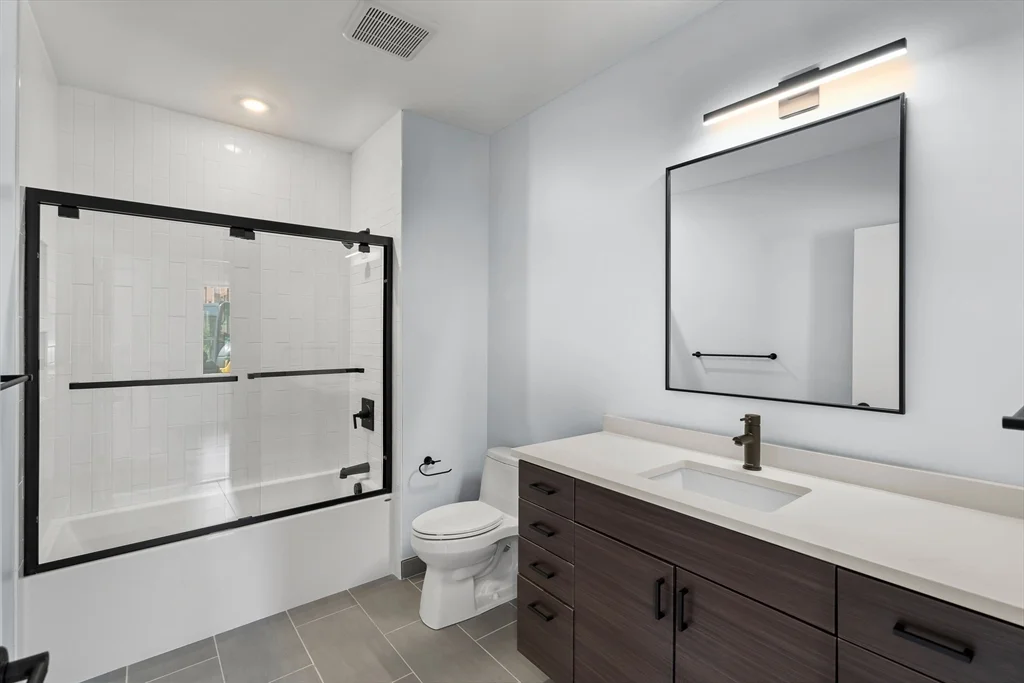 Studio bed, 1 bath apartment for rent at 54 Auburn Unit 100, Coolidge Corner — photo 6 of 12