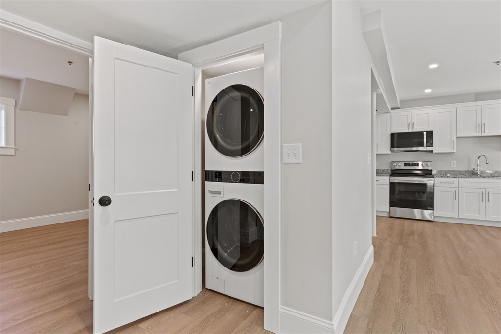 2 bed, 1 bath apartment for rent at 54 Balmoral St Unit 54, Andover — photo 5 of 7