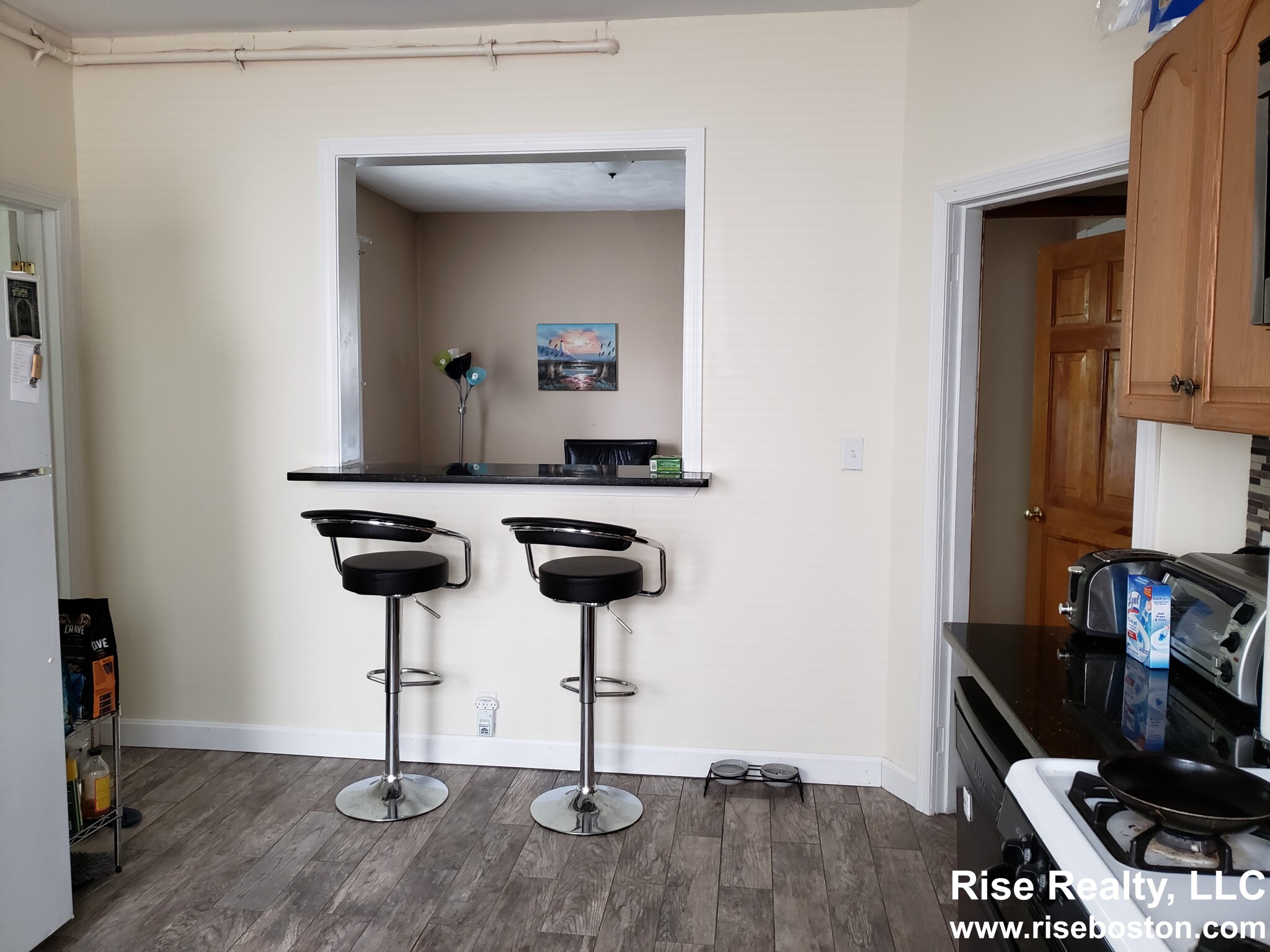3 bed, 1.5 bath apartment for rent at 54 Beacon St Unit 3, Ward Two — photo 5 of 13