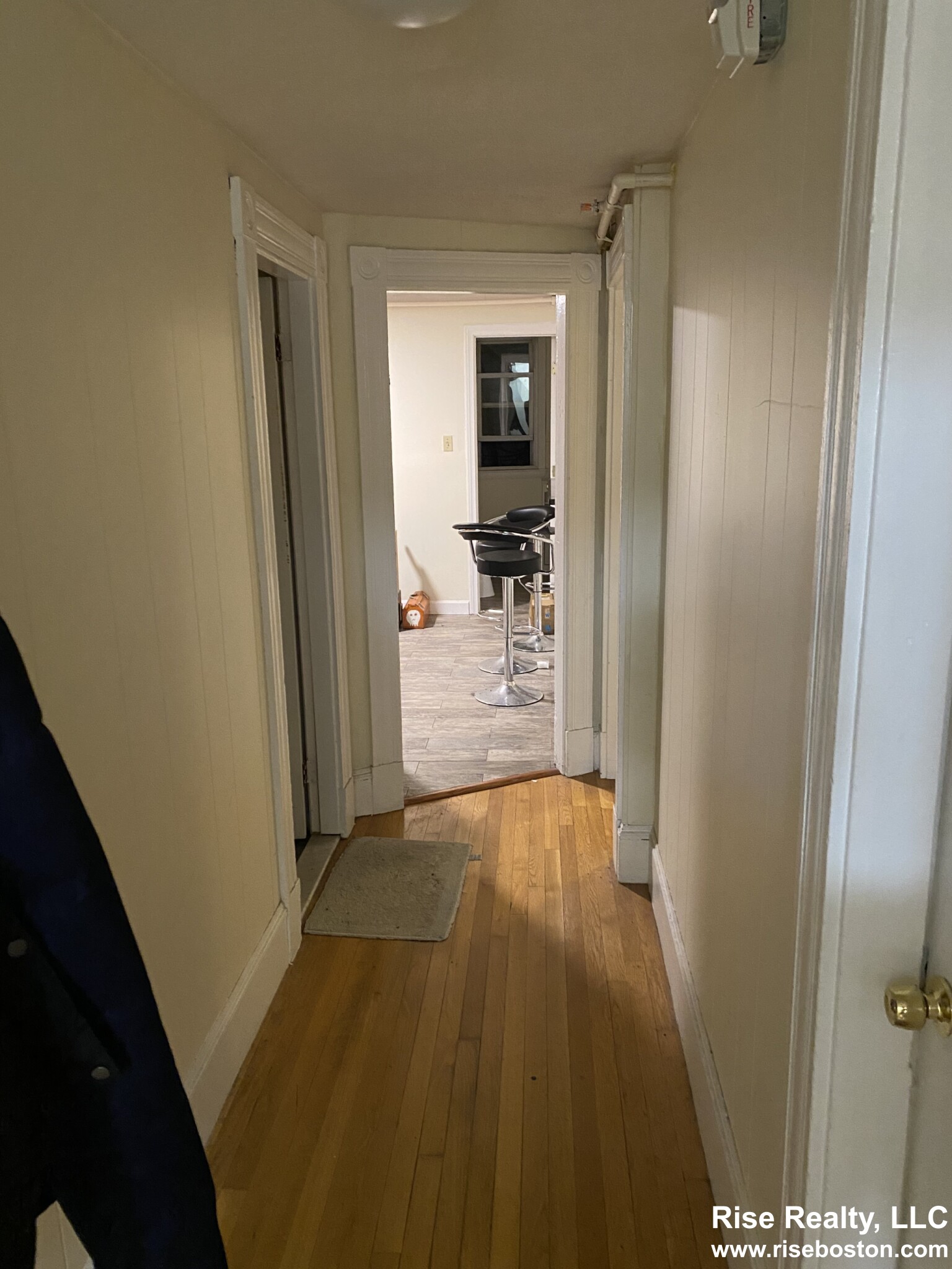 3 bed, 1.5 bath apartment for rent at 54 Beacon St Unit 3, Ward Two — photo 10 of 13