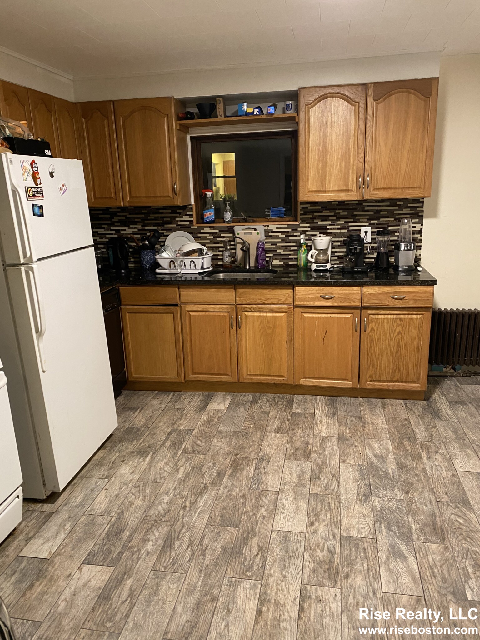 3 bed, 1.5 bath apartment for rent at 54 Beacon St Unit 3, Ward Two — photo 4 of 13
