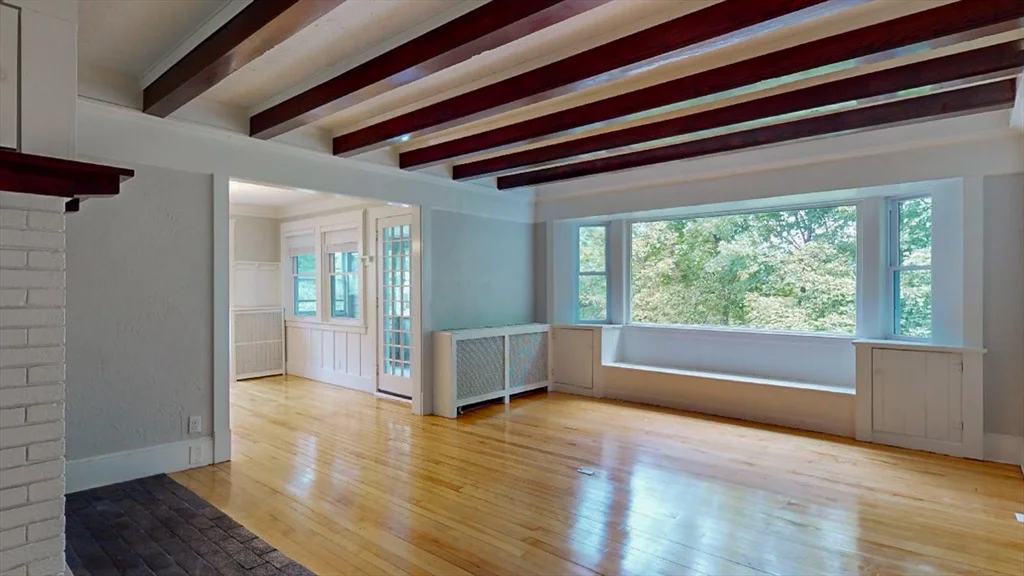 4 bed, 1 bath apartment for rent at 54 Beeching St Unit Left, Worcester — photo 15 of 26
