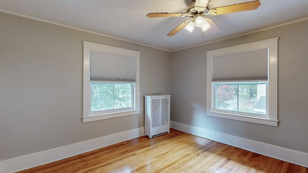 5 bed, 1 bath apartment for rent at 54 Beeching St Unit Left, Worcester — photo 19 of 26