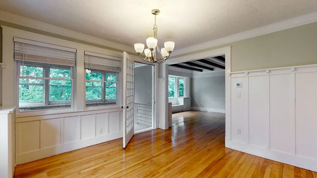 4 bed, 1 bath apartment for rent at 54 Beeching St Unit Left, Worcester — photo 8 of 26