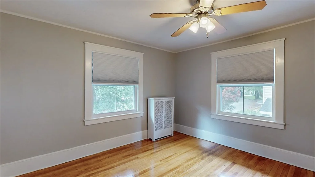 4 bed, 1 bath apartment for rent at 54 Beeching St Unit Left, Worcester — photo 19 of 26