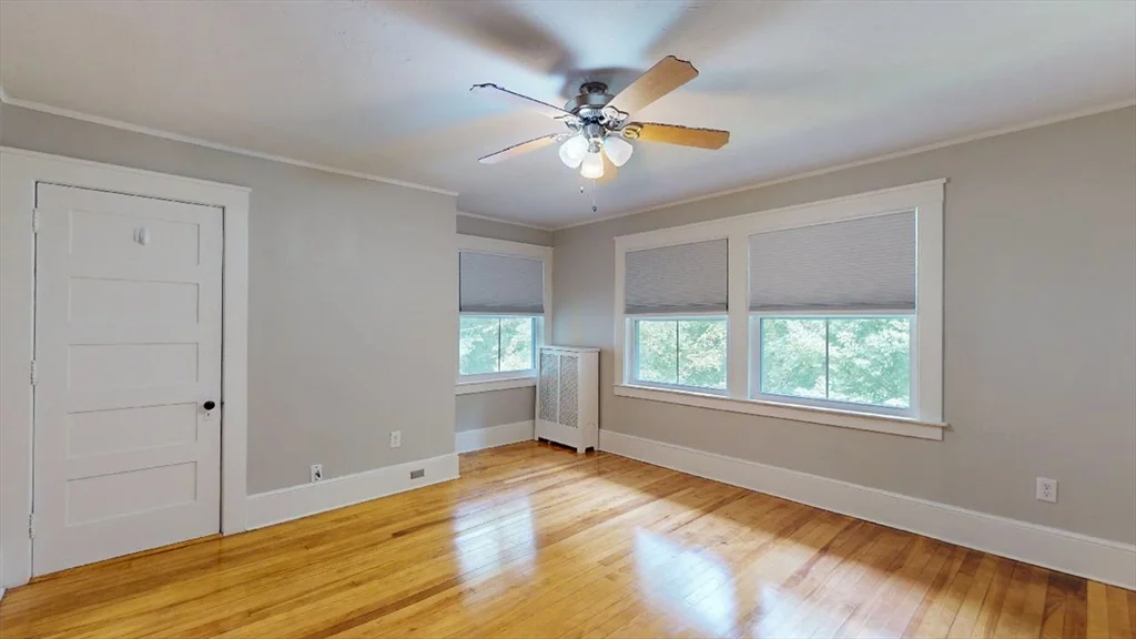 4 bed, 1 bath apartment for rent at 54 Beeching St Unit Left, Worcester — photo 22 of 26