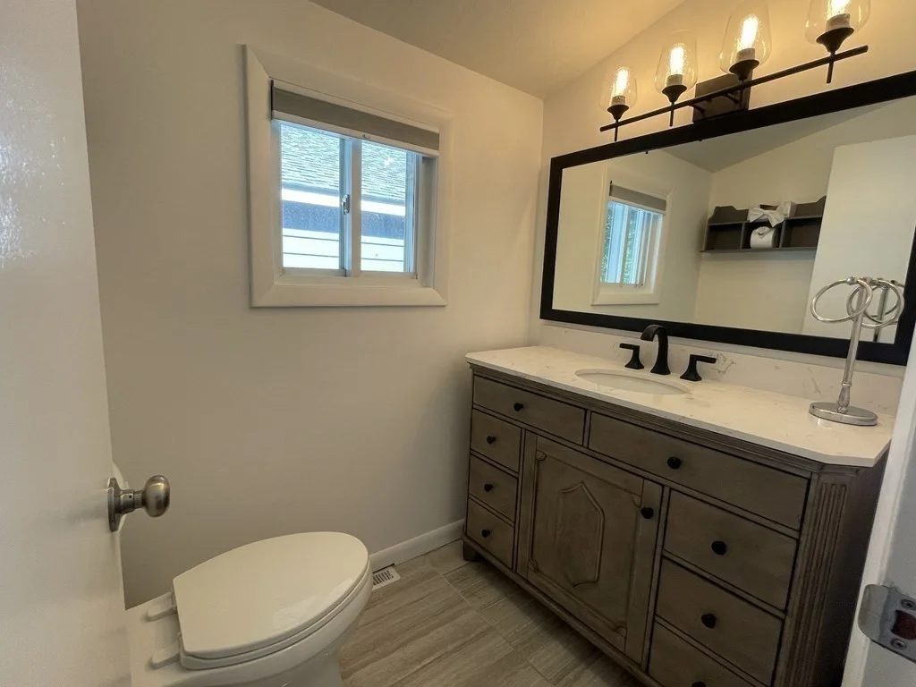 3 bed, 1 bath apartment for rent at 54 Blackmer Rd Unit 1, Sudbury — photo 13 of 16