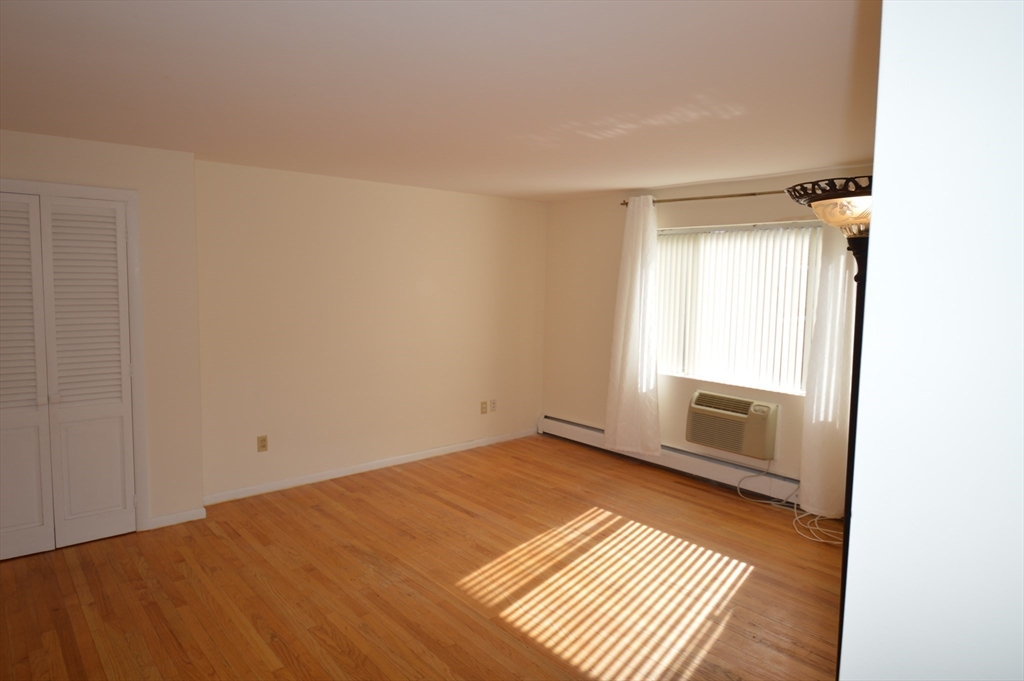 1 bed, 1 bath apartment for rent at 54 Bryon Rd Unit 4, Chestnut Hill — photo 1 of 5