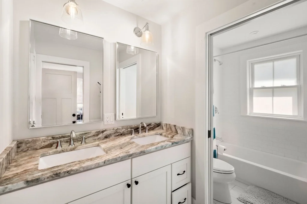 4 bed, 2 bath apartment for rent at 54 Canterbury Unit B, Hingham — photo 18 of 29