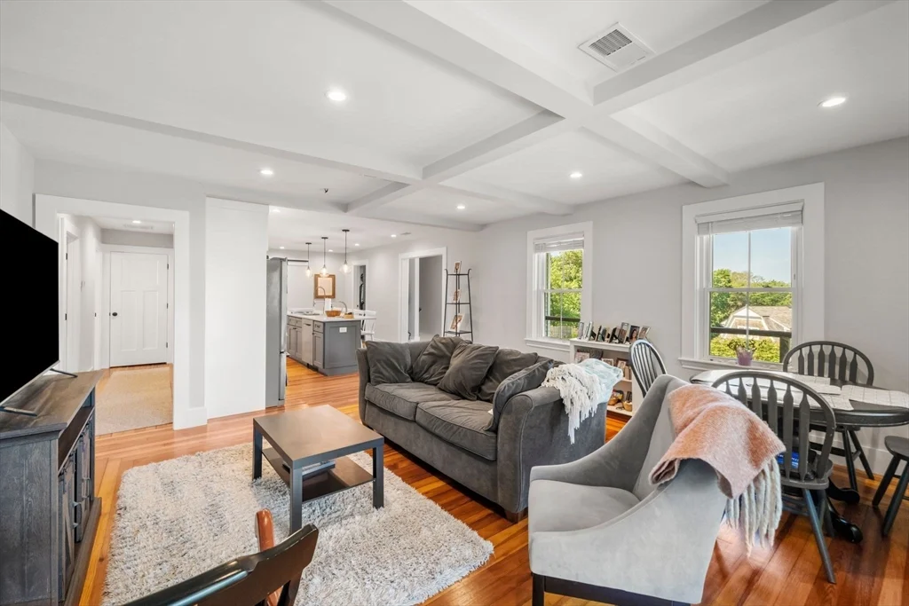 4 bed, 2 bath apartment for rent at 54 Canterbury Unit B, Hingham — photo 10 of 29