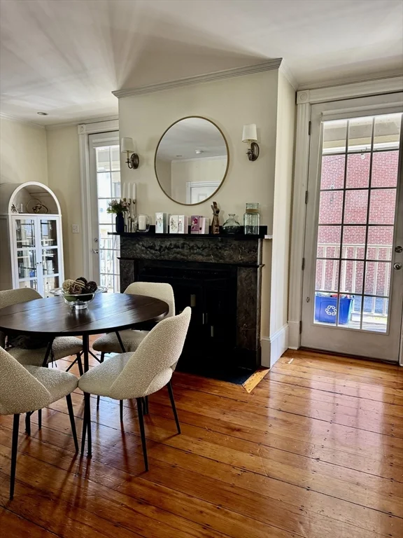 2 bed, 2 bath apartment for rent at 54 Chestnut St Unit 1, Charlestown — photo 4 of 14