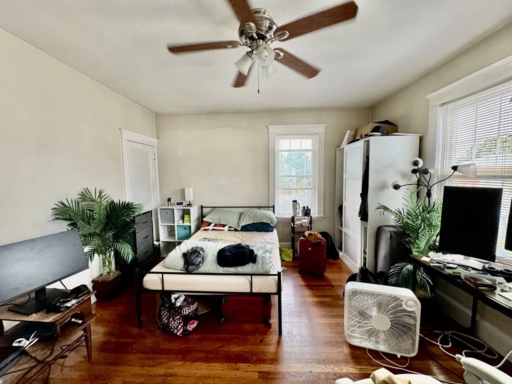 4 bed, 1 bath apartment for rent at 54 Clark St Unit 2, Medford — photo 10 of 24