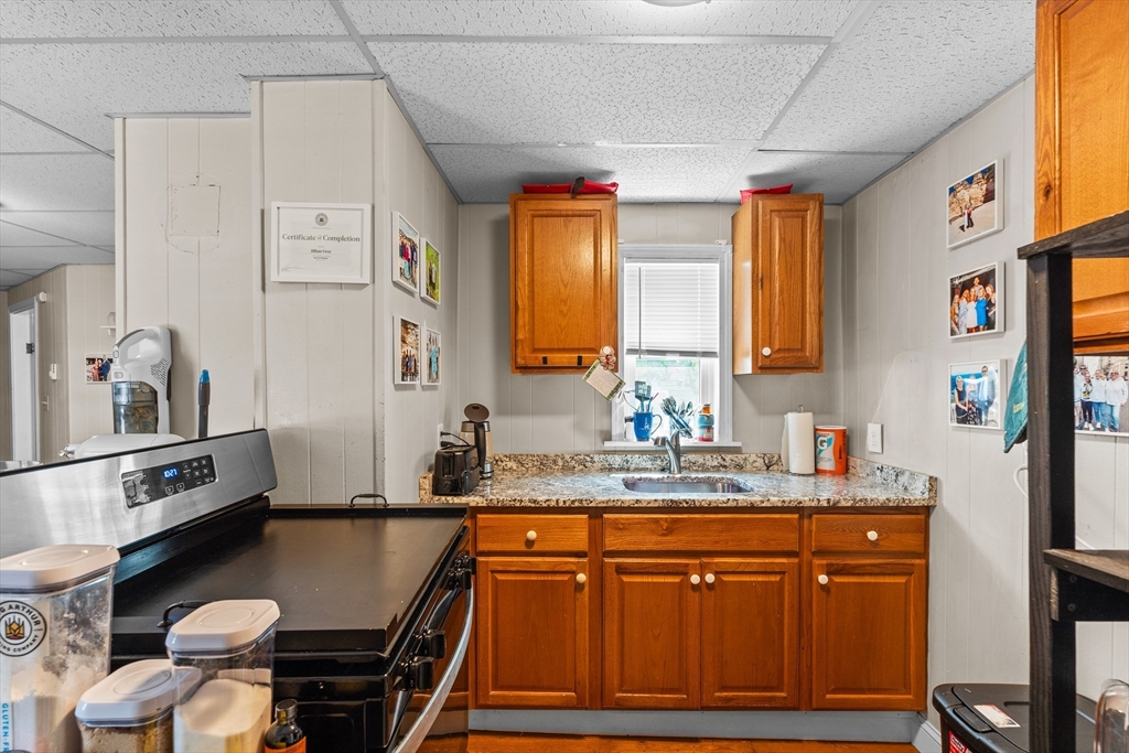 1 bed, 1 bath apartment for rent at 54 Cottage St Unit 4, East Boston — photo 5 of 6