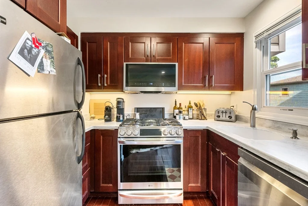 2 bed, 1 bath apartment for rent at 54 Crescent Ave Unit L, Dorchester — photo 12 of 28