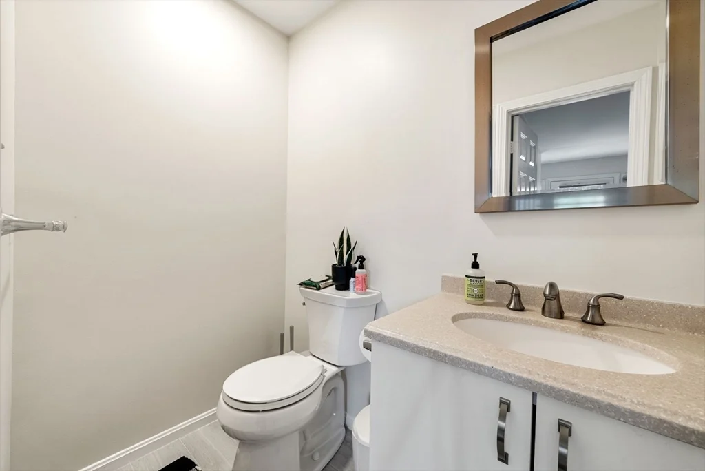 2 bed, 1 bath apartment for rent at 54 Crescent Ave Unit L, Dorchester — photo 13 of 28