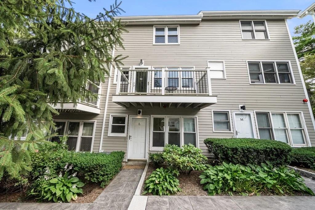 2 bed, 1 bath apartment for rent at 54 Crescent Ave Unit L, Dorchester — photo 24 of 28
