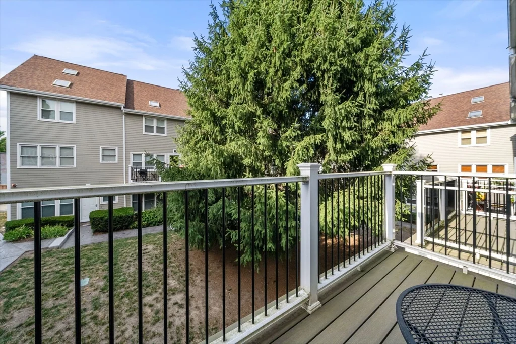 2 bed, 1 bath apartment for rent at 54 Crescent Ave Unit L, Dorchester — photo 5 of 28