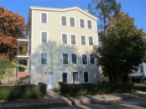 2 bed, 1 bath apartment for rent at 54 Desoto Rd Unit 3, West Roxbury — photo 5 of 5