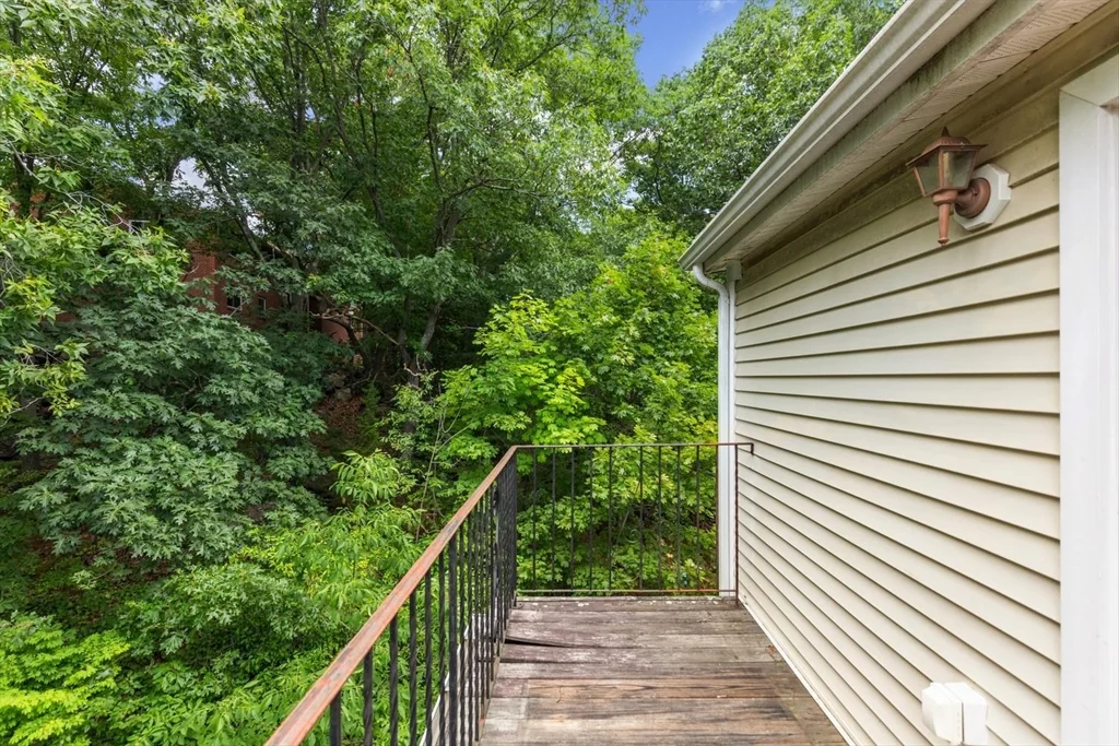 2 bed, 1 bath apartment for rent at 54 Desoto Rd Unit 3, West Roxbury — photo 21 of 21