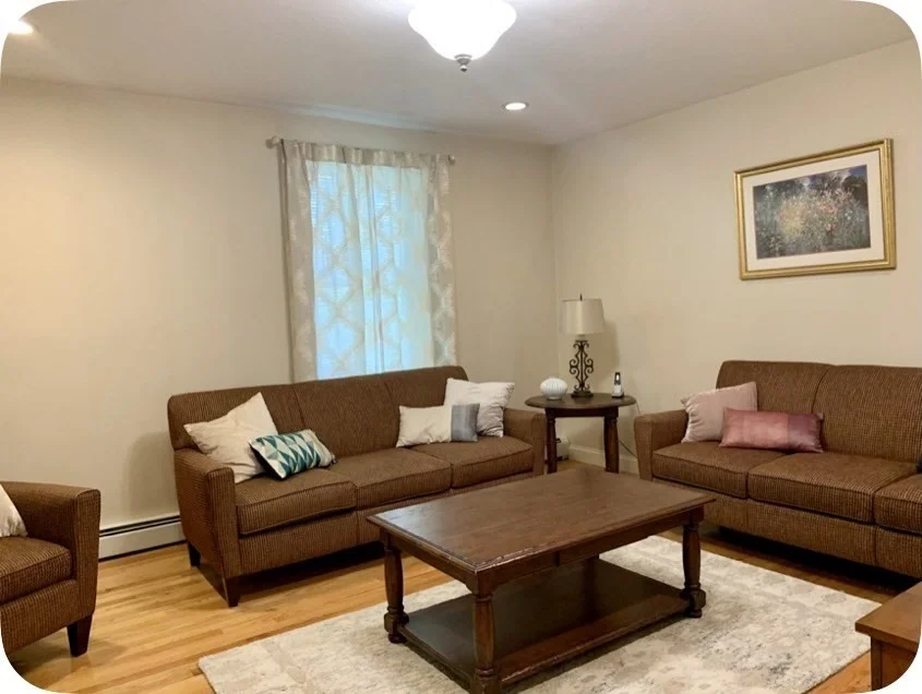 2 bed, 1 bath apartment for rent at 54 Desoto Rd Unit 3, West Roxbury — photo 2 of 5