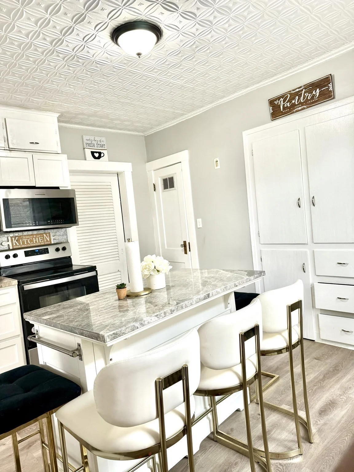 3 bed, 1 bath apartment for rent at 54 Draper St Unit 0, Forest Park
