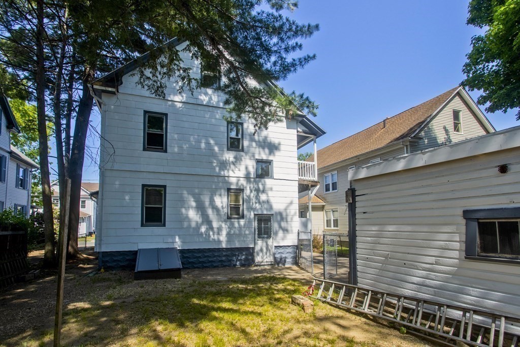 3 bed, 1 bath apartment for rent at 54 Draper St Unit 0, Forest Park — photo 16 of 17