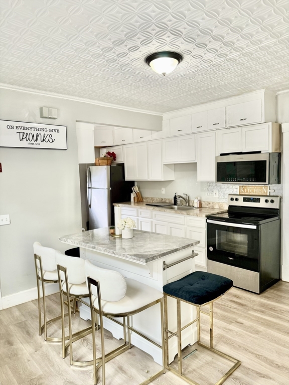 3 bed, 1 bath apartment for rent at 54 Draper St Unit 0, Forest Park — photo 9 of 17