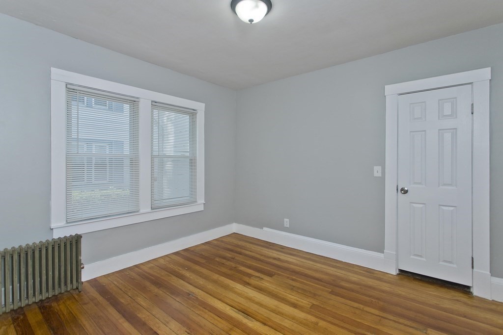 3 bed, 1 bath apartment for rent at 54 Draper St Unit 0, Forest Park — photo 15 of 17