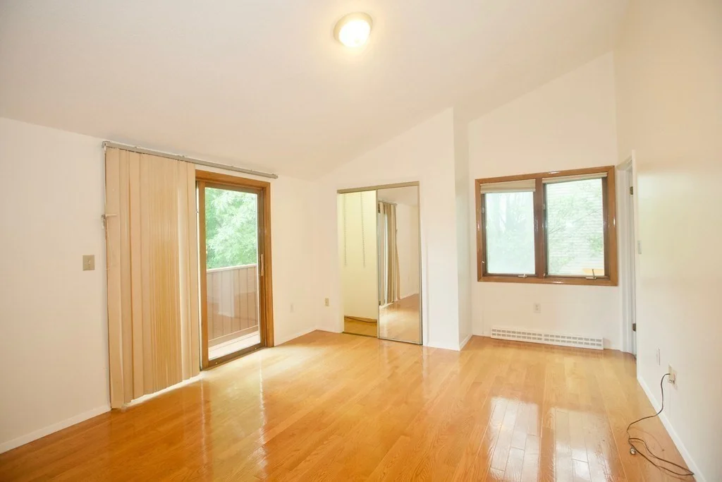 4 bed, 2 bath apartment for rent at 54 Drumlin Rd, Newton — photo 5 of 13