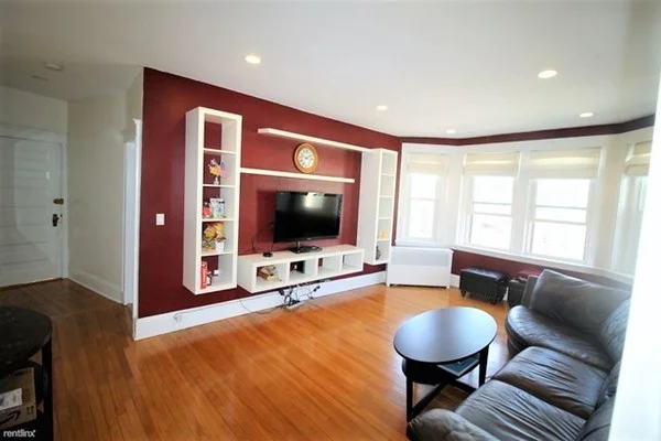 3 bed, 2 bath apartment for rent at 54 Dwight St Unit 5, Coolidge Corner — photo 1 of 14