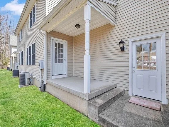 3 bed, 2 bath apartment for rent at 54 East Silver St Unit B, Westfield — photo 21 of 21