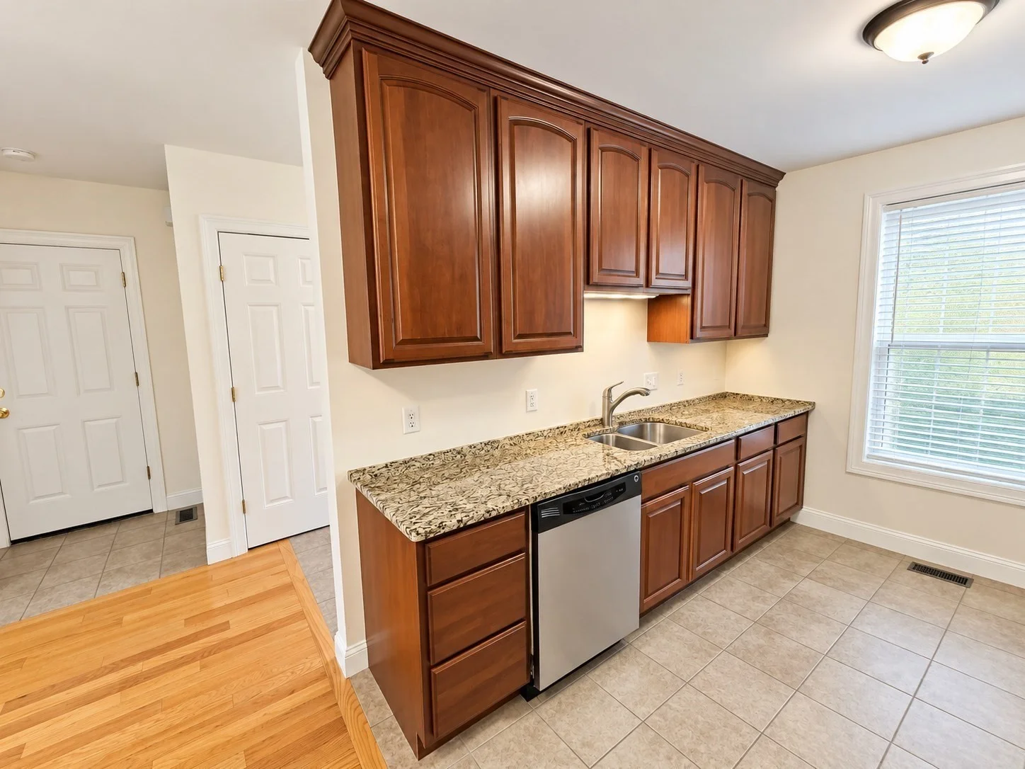 3 bed, 2 bath apartment for rent at 54 East Silver St Unit C, Westfield — photo 7 of 23