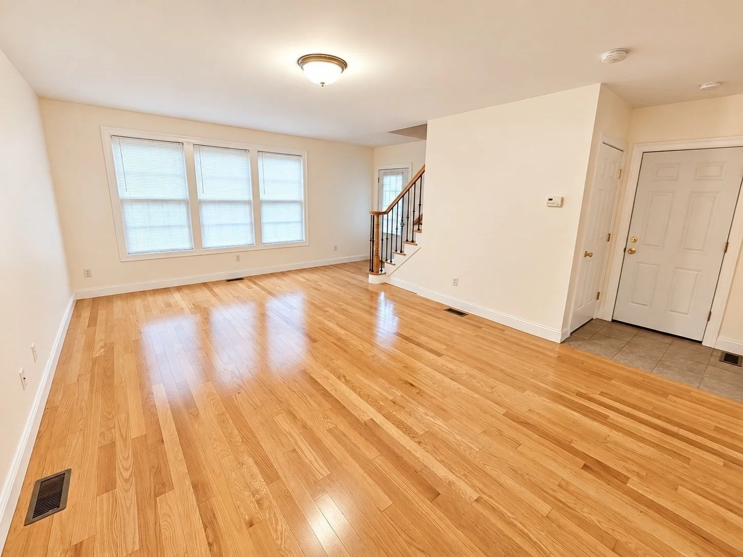 3 bed, 2 bath apartment for rent at 54 East Silver St Unit C, Westfield — photo 9 of 23