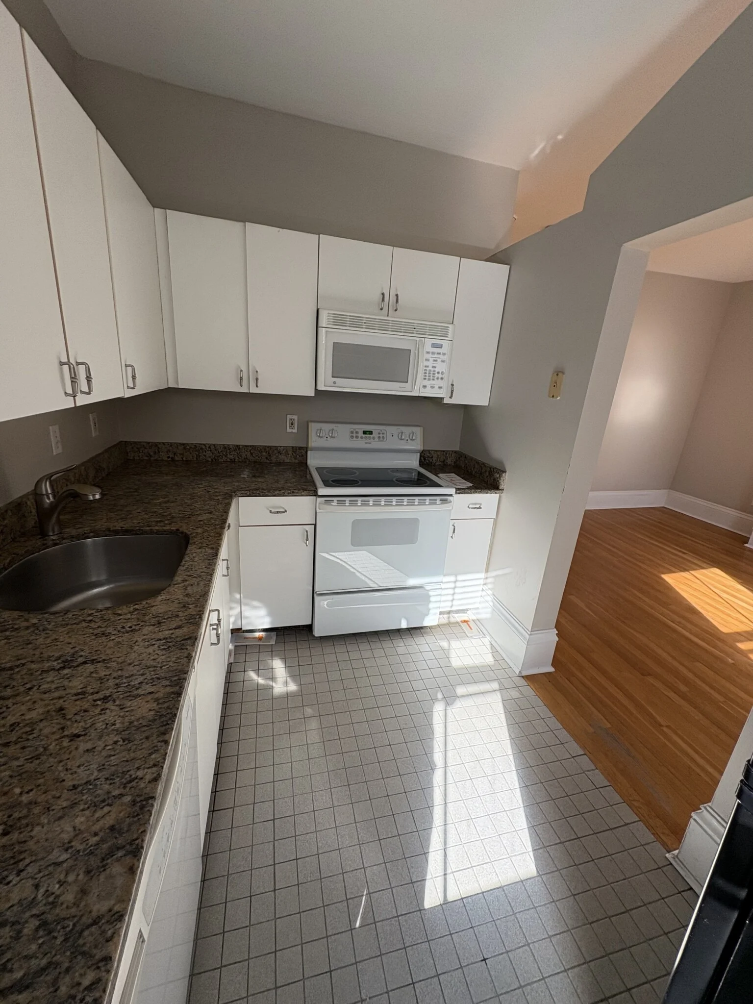 1 bed, 1 bath apartment for rent at 54 E Springfield St Unit 3, South End — photo 6 of 14