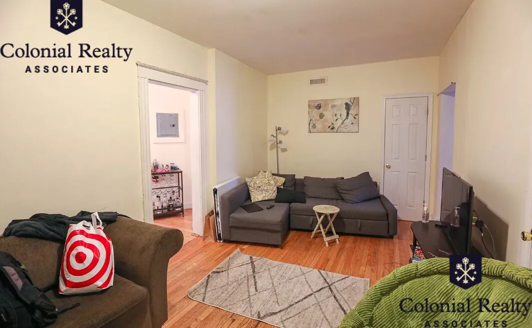 4 bed, 1 bath apartment for rent at 54 Egmont St Unit 3, North Brookline — photo 2 of 29