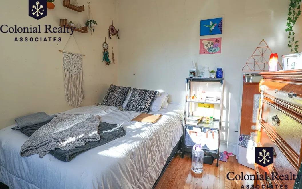 4 bed, 1 bath apartment for rent at 54 Egmont St Unit 3, North Brookline — photo 9 of 29